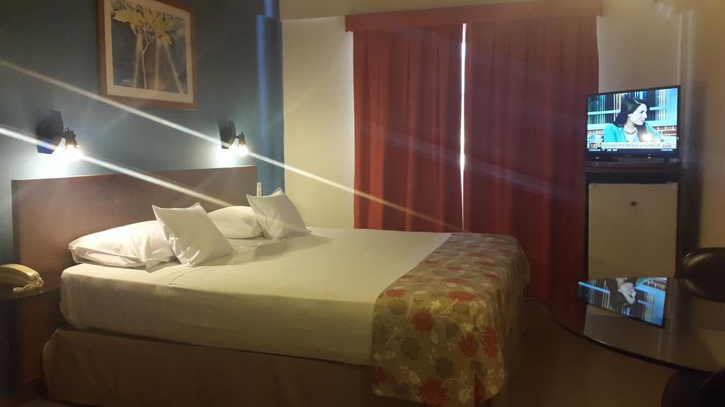Hotel Amalfi أسونسيون المظهر الخارجي الصورة